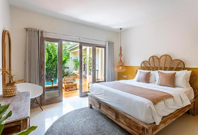 Номер Стандарт Вид на Бассейн, Riyuri Guesthouse