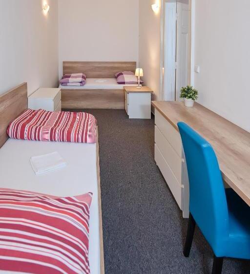 חדר משפחתי חדר אמבטיה משותף, Stodolní Apartment