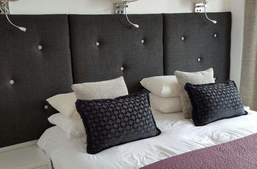 장애인을 위한 스탠다드 룸, Boat House Super Suites