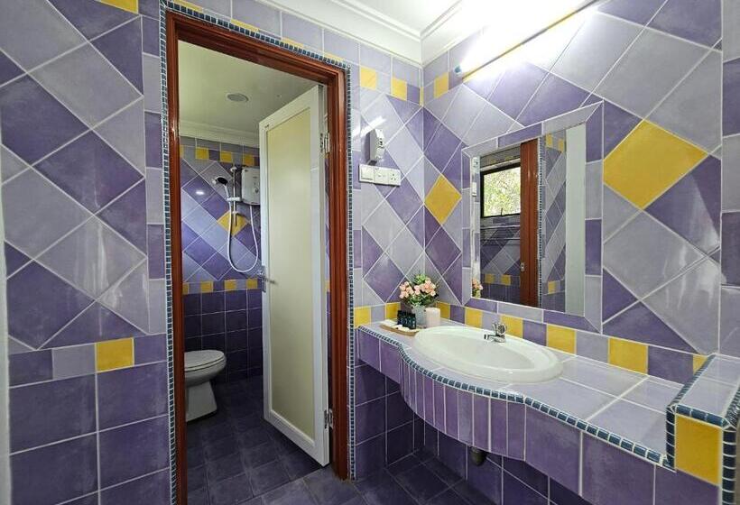 Номер Deluxe Кровать Кинг, Cottage Inn Gerik