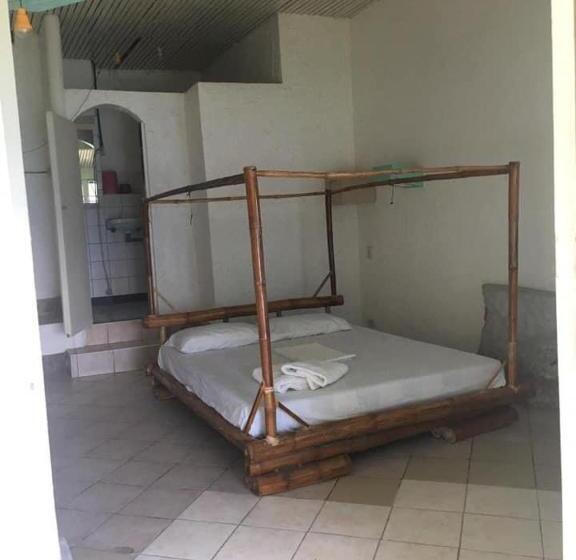 Номер Deluxe Вид на Море, Liberty S Community Lodge And Diving