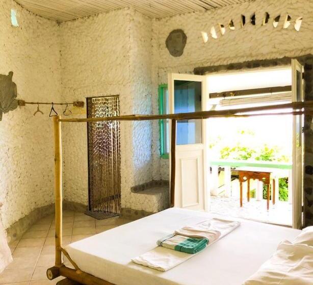 Номер Deluxe Вид на Море, Liberty S Community Lodge And Diving