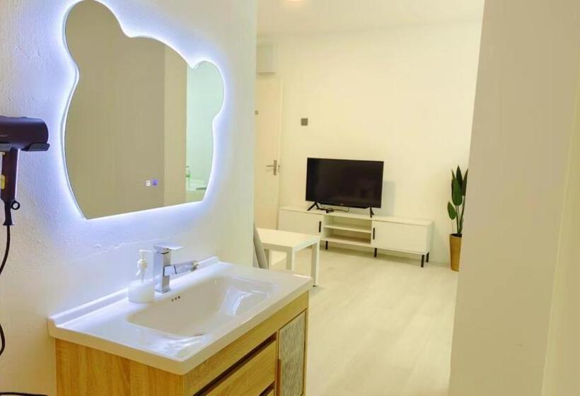استودیوی استاندارد, Alvilla   Jalan Sultan Ismail