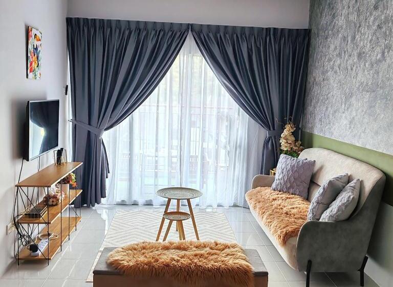 آپارتمان 3 خوابه, D Elegant Suite   Emerald Avenue