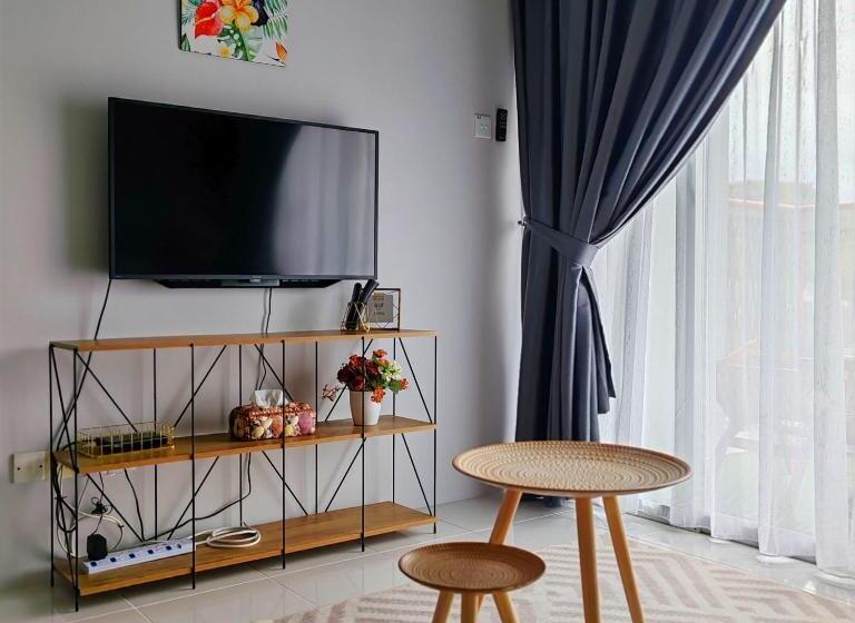 آپارتمان 3 خوابه, D Elegant Suite   Emerald Avenue