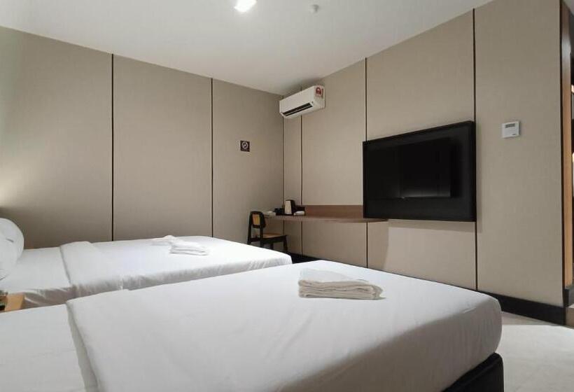 スタンダードトリプルルーム, Urban Inn, Serai Wangi
