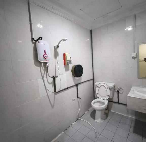 Трехместный Номер Deluxe, Oyo 90895 Hotel Ikia