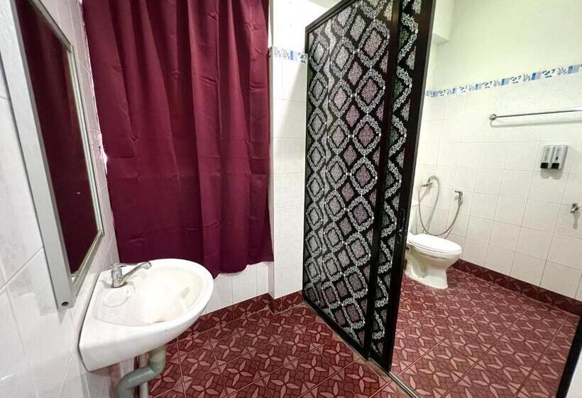Семейный Номер, Mj Inn
