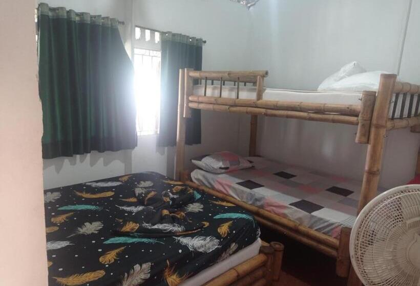 스탠다드 트리플 룸, Los Cocos Hostal