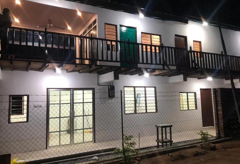 디럭스 트리플 룸, Mydusun Chalet, Taiping, Perak, Malaysia