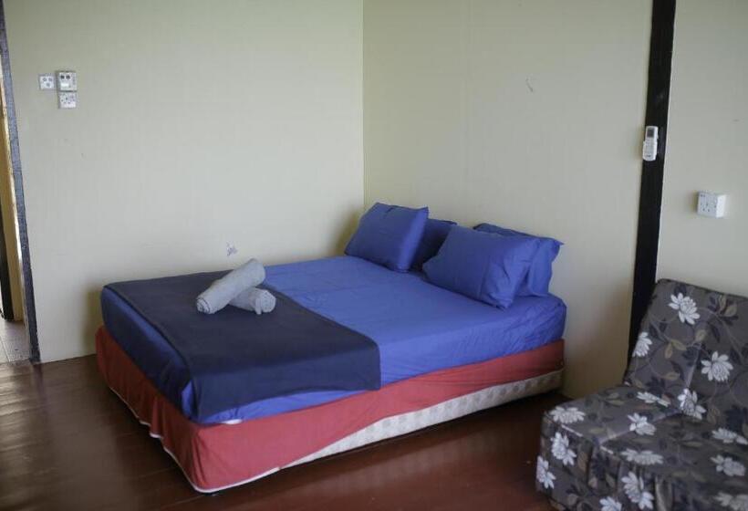 اتاق لوکس با بالکن و چشم‌انداز دریا, D Rock Garden Resort