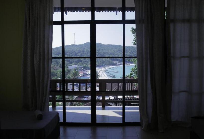 سوئیت دولوکس با چشم‌انداز, D Rock Garden Resort