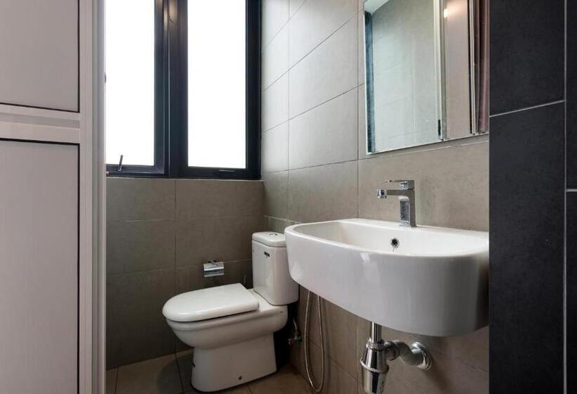 Apartament 2 Sypialnie, H20 Residence Ara Damansara By Airhost