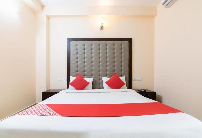 三人经典房间, Fabhotel Leo Grand