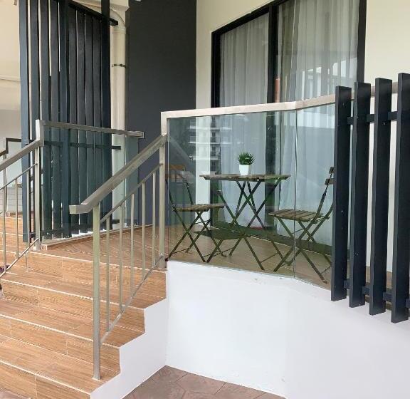 Апартаменты 1 Спальня Нижний Этаж, Timur Bay Groundfloor Pool & Seaview