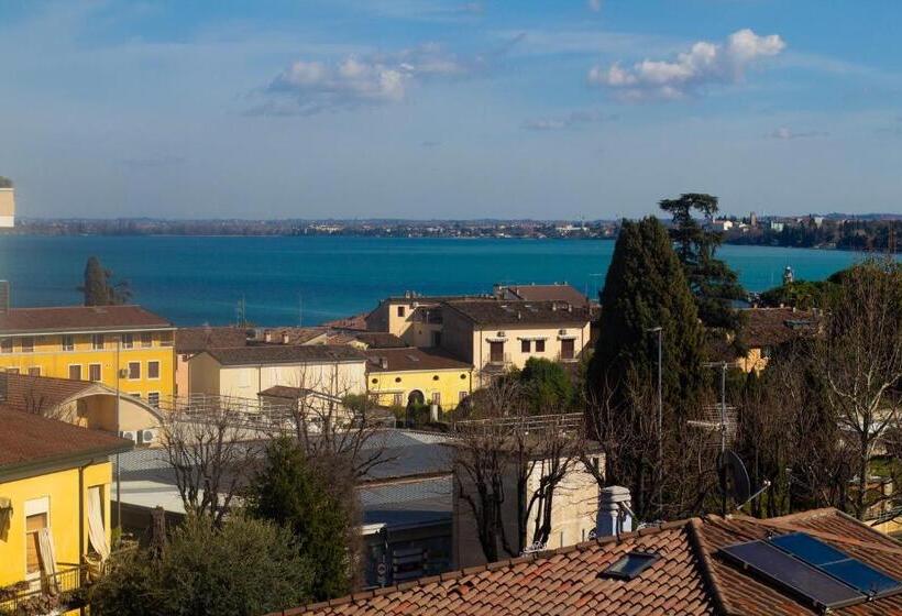 1 Bedroom Apartment Lake View, Villa Paola