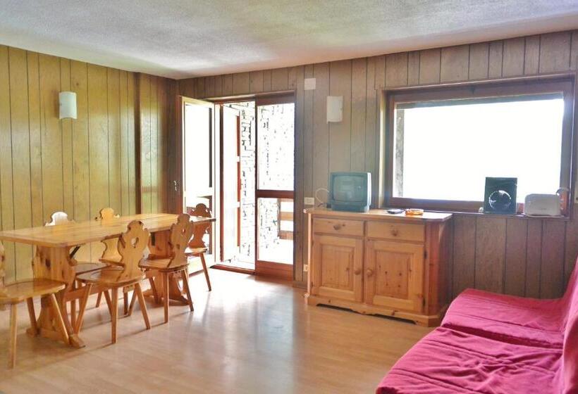 スタンダードスタジオ, Maison De Vacances Rododendro