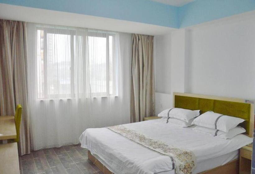 Номер Стандарт, Qiannuo Youth Hostel
