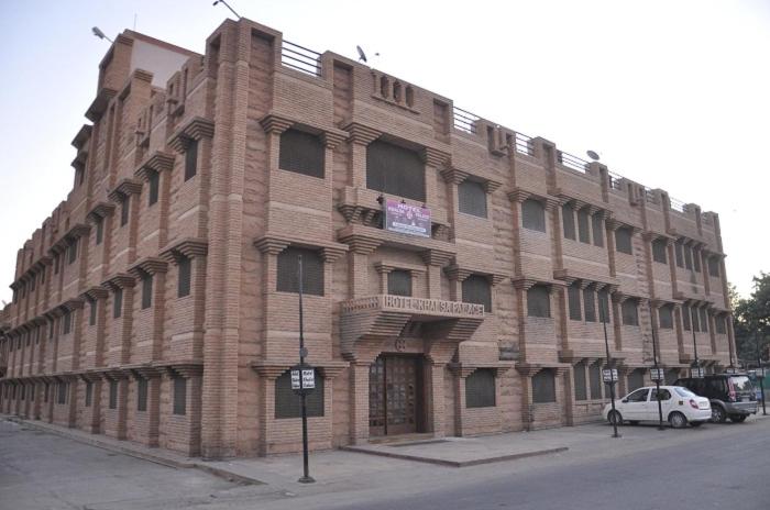 豪华房间, Khalsa Palace