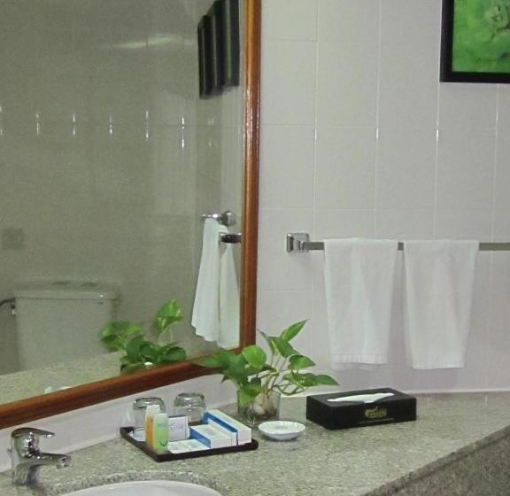 استودیوی لوکس, Rainbow Paradise Beach Resort