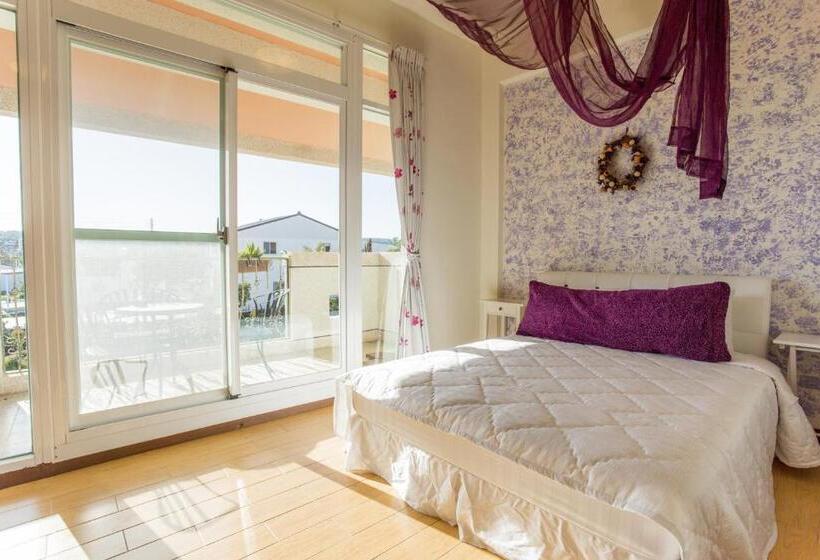 اتاق استاندارد چهار تخته, Kenting Bonjour Resort