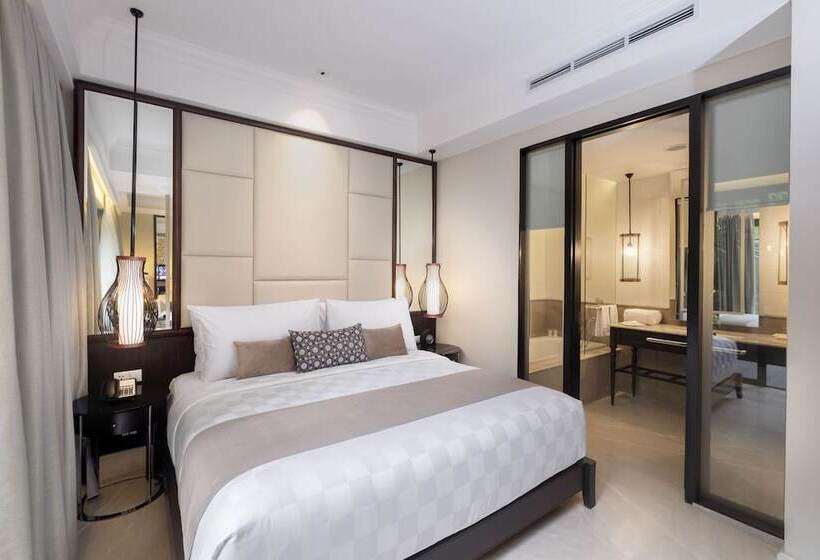 Номер Premium Вид на Бассейн, Jambuluwuk Oceano Seminyak