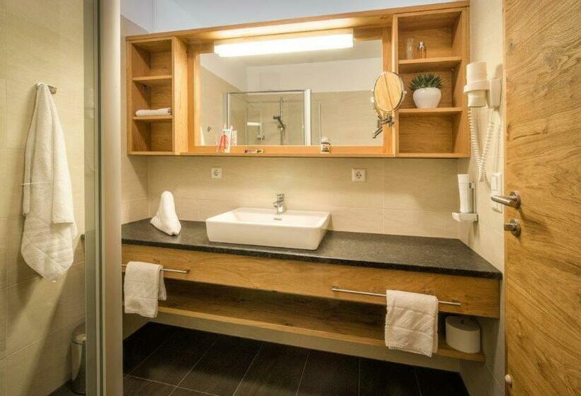 Номер Комфорт, Almhotel Kärnten