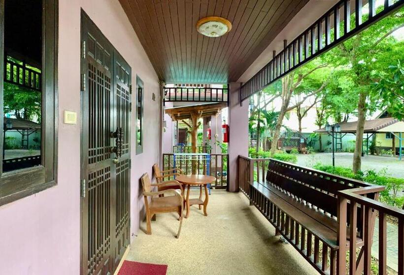 Семейный Номер, Baan Soontree Resort