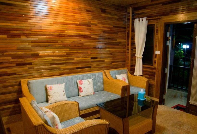Семейный Номер, Baan Soontree Resort