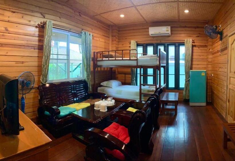 Семейное Бунгало, Baan Soontree Resort