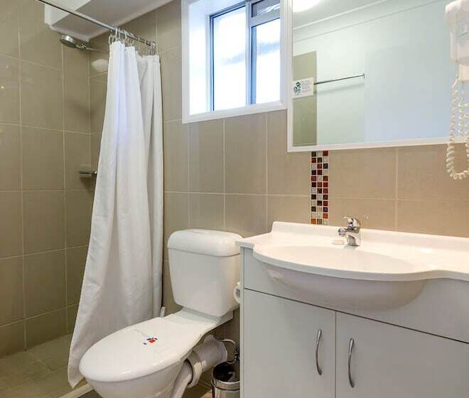 Семейный Номер, Centre Point Midcity Motor Inn