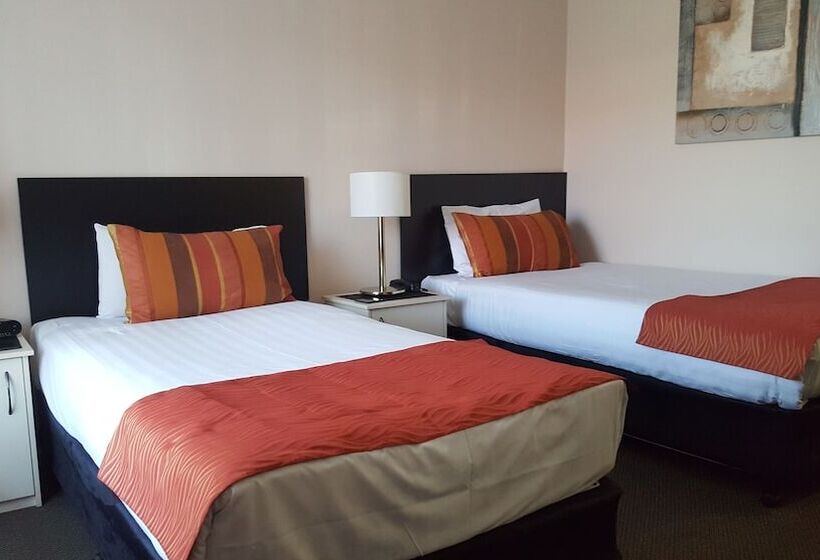 Номер Стандарт, Centre Point Midcity Motor Inn