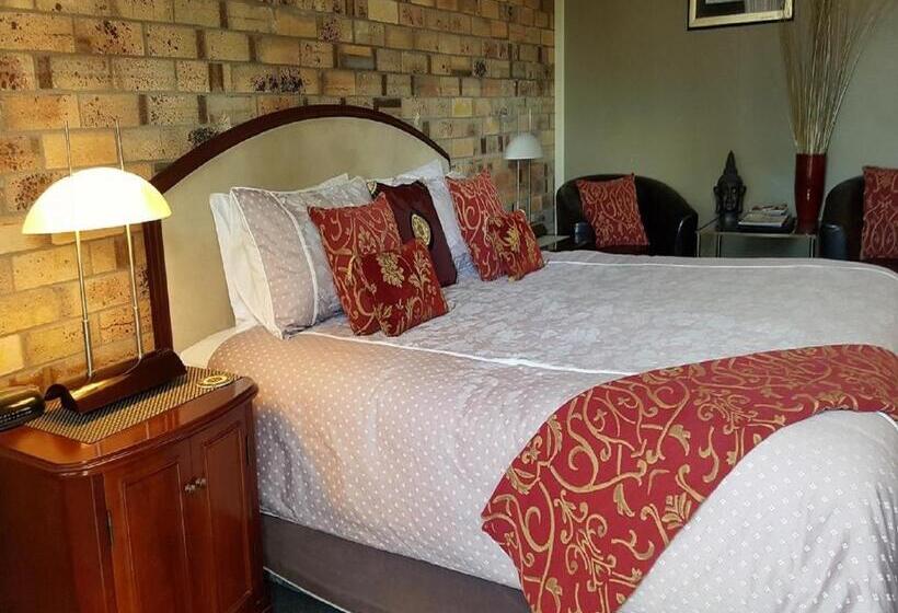 Номер Deluxe Кровать Кинг, Centre Point Midcity Motor Inn