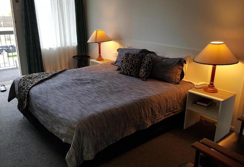 Люкс Семейный 2 Спальни, Centre Point Midcity Motor Inn