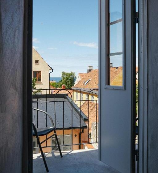 Семейный Номер, Visby Logi & Vandrarhem