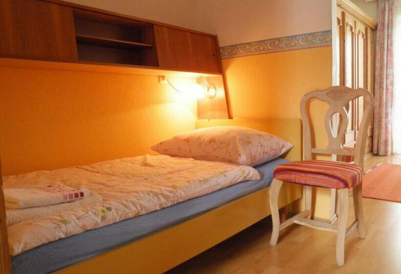 Standard Triple Room, B&b Haus Seethaler   Kein