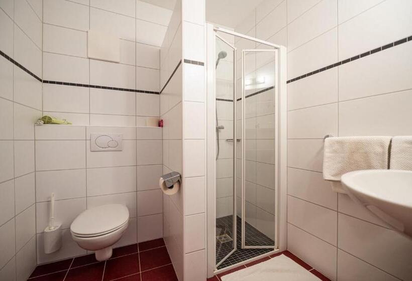 חדר סטנדרט לשלושה, Osternacherhof