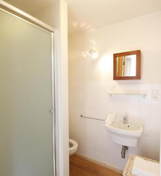 استودیو خانوادگی, Antwerp B&b