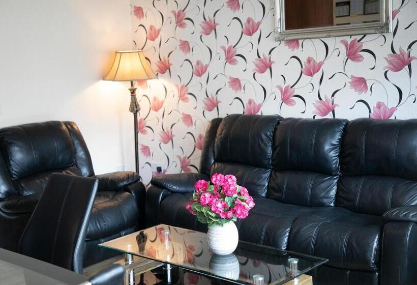 Апартаменты 2 Спальни, Arch House B&b & Apartments