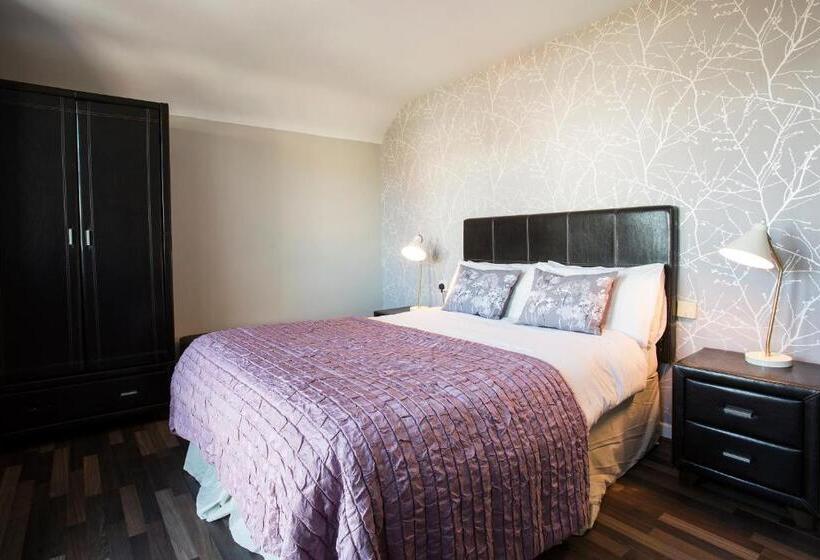 اتاق استاندارد, Maddens Bridge Bar & Guesthouse
