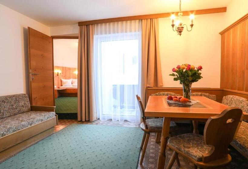 Апартаменты 2 Спальни, Berghotel Rasis