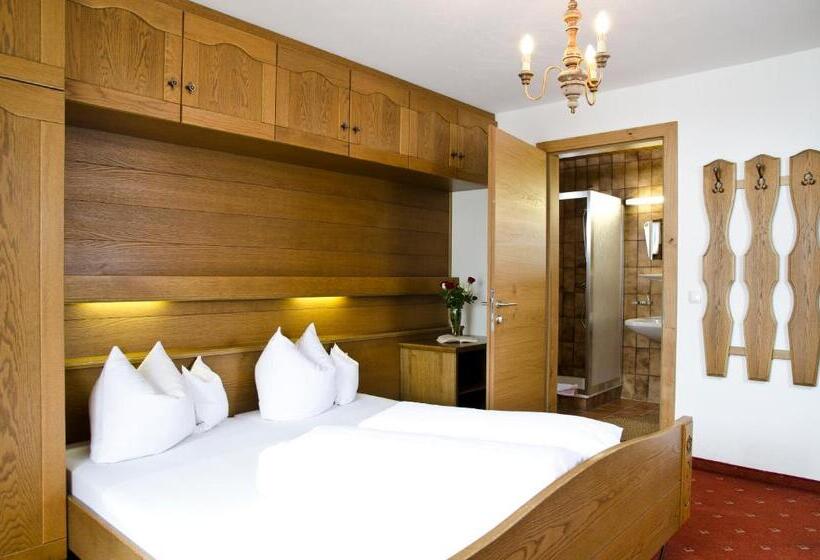 Апартаменты 2 Спальни, Berghotel Rasis