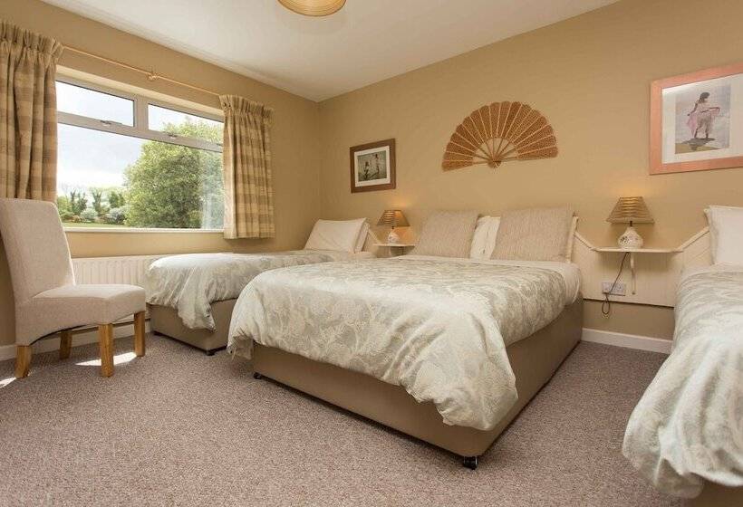 Семейный Номер, Fern Rock B&b