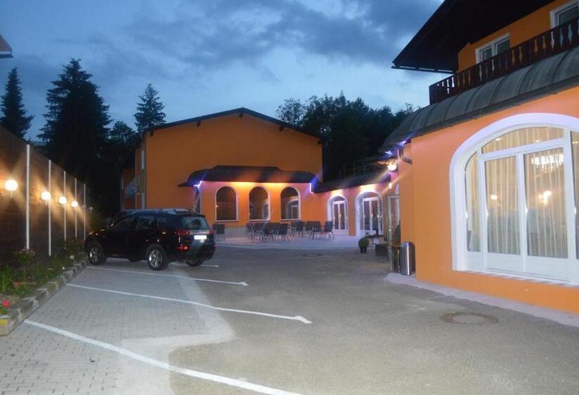 コンフォートトリプルルーム, Austria