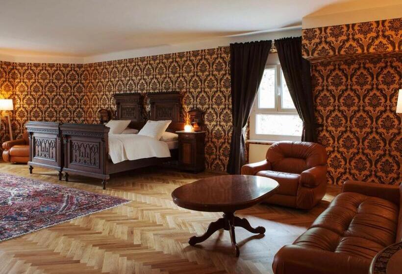 Люкс, Georgi Schloss   Boutique