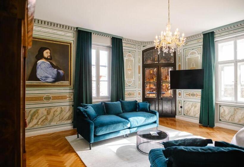 סוויטת ג'וניור דלוקס, Georgi Schloss   Boutique