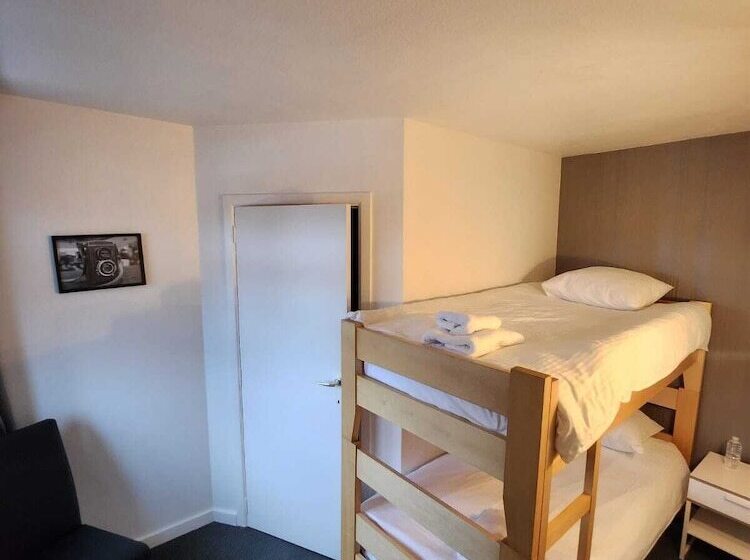 Семейный Номер, Hôtel Francorchamps Pitlane Lodge