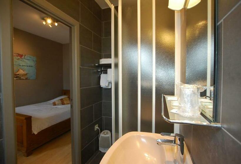 Номер Стандарт, Piano 2   Mont St Guibert   Louvain La Neuve