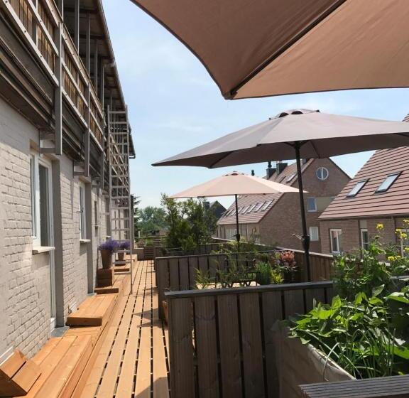 Номер Стандарт с Террасой, Piano 2   Mont St Guibert   Louvain La Neuve