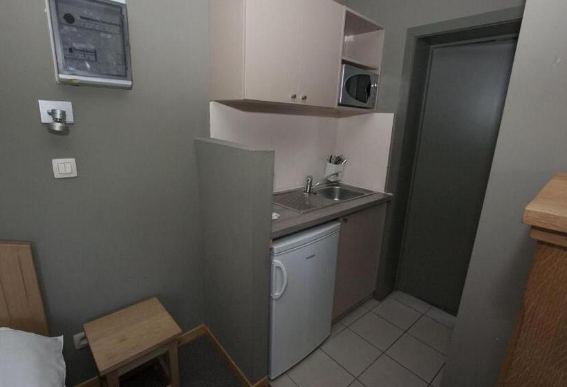 Номер Стандарт, Piano 2   Mont St Guibert   Louvain La Neuve